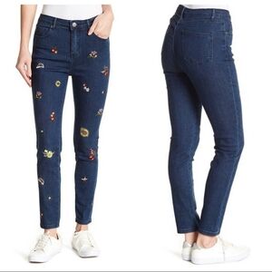 NWT - Romeo+Juliet Couture Floral Embroidered Jeans